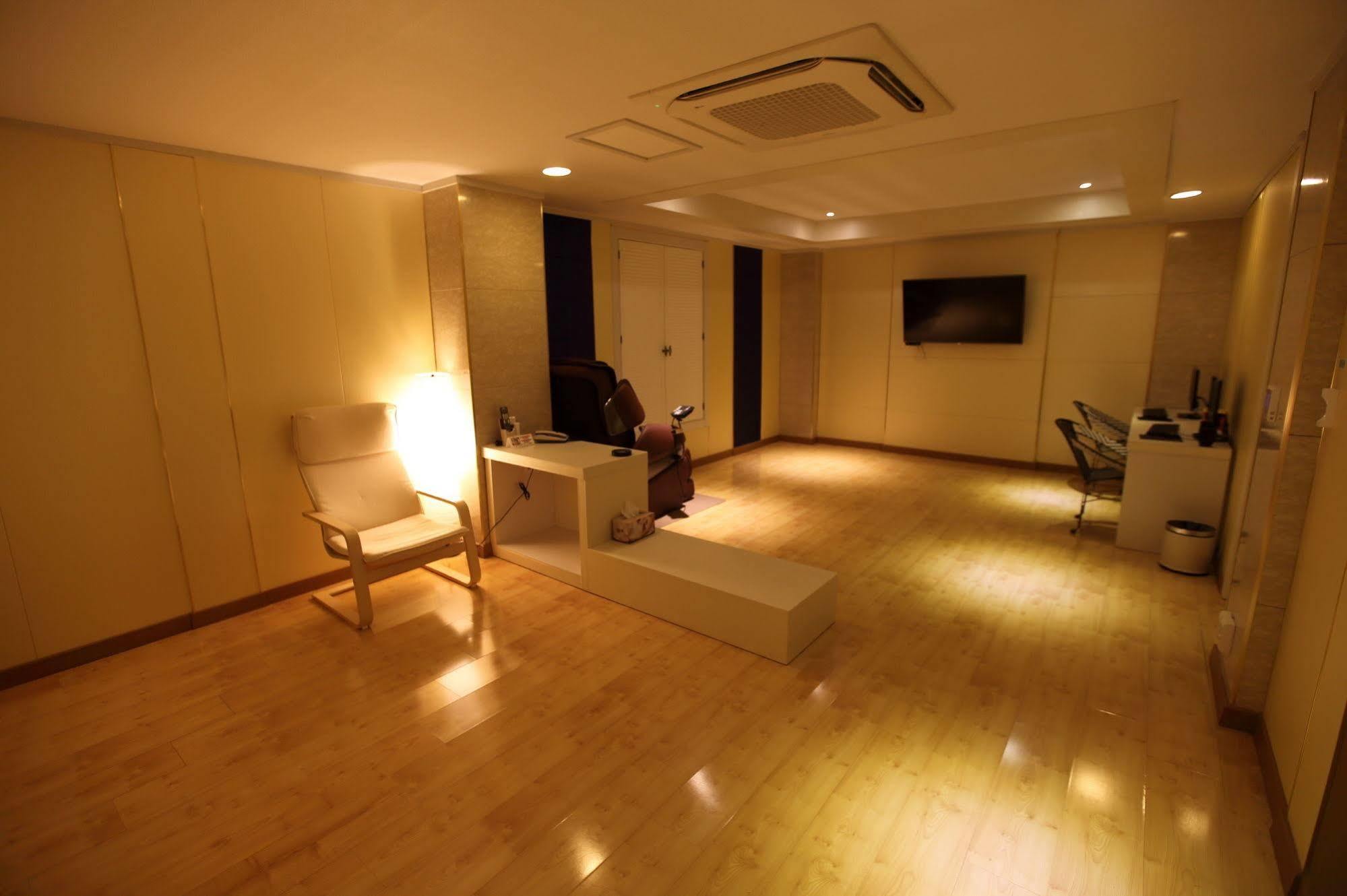 River Hotel 남원 외부 사진