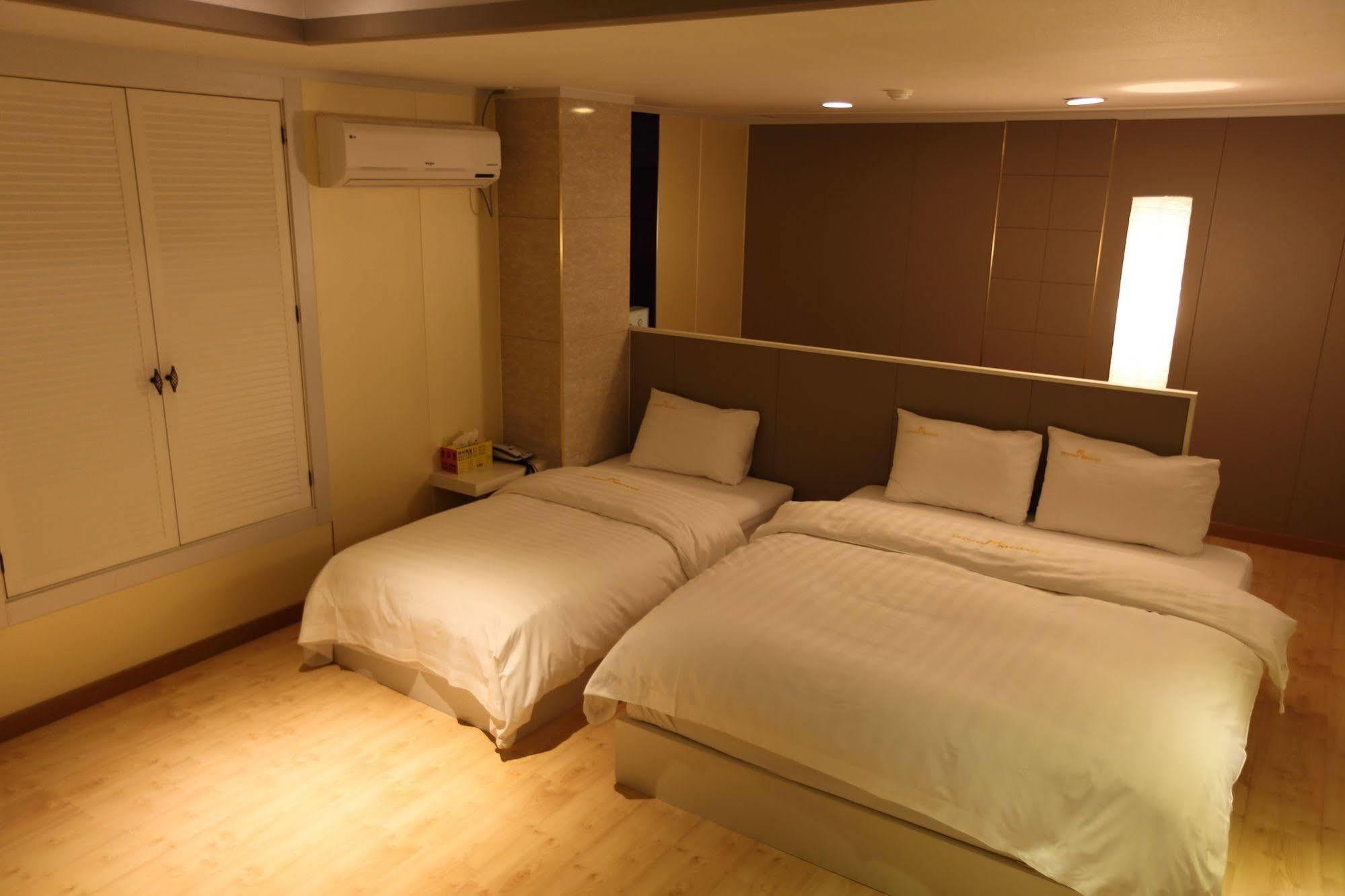 River Hotel 남원 외부 사진